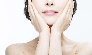 2023南京自體脂肪填充豐臀排行榜前10位專家(楊濤、鄧文舉、王志軍熱門醫(yī)美橫評(píng))