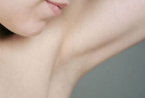 成都三醫(yī)院隆鼻的效果如何？2023年手術(shù)費用更新，可以參考醫(yī)生的口碑