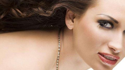 北京大學深圳醫(yī)院隆鼻手術(shù)費用高嗎？