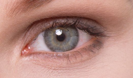 南京做雙眼皮哪家醫(yī)院好？選擇專業(yè)技術一流的南京醫(yī)院！