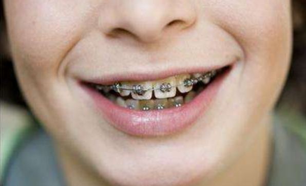 遂寧市第一人民醫(yī)院皮膚美容科有什么特色項目和儀器？