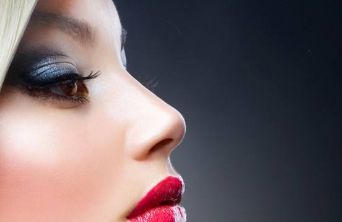 長春中妍整形醫(yī)院雙眼皮如何效果？胡曉吉醫(yī)生專業(yè)技術有何優(yōu)勢？