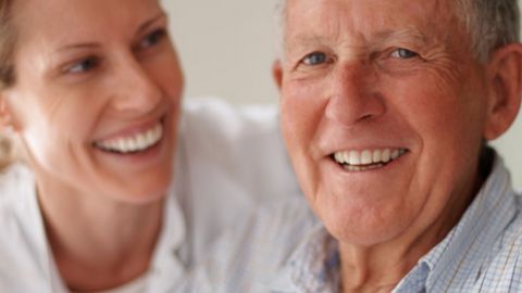 西京醫(yī)院易成剛縮胸手術(shù)是否安全可靠？醫(yī)生專業(yè)背景與技術(shù)水平如何？