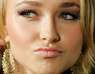 如何選擇武漢去痘疤的醫(yī)院？這里有武漢的專業(yè)去痘疤醫(yī)院排行榜！