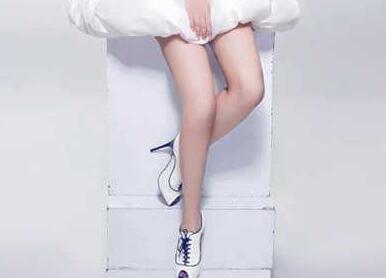 昆明整形醫(yī)生中最有口碑的隆胸專家排行榜！專業(yè)經(jīng)驗(yàn)一覽，擅長(zhǎng)項(xiàng)目和就診醫(yī)院，幫你找到滿意的選擇！趕緊收