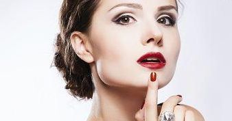 上海去胎記哪家醫(yī)院好？選擇正規(guī)專業(yè)醫(yī)院，熱門美容機(jī)構(gòu)推薦！