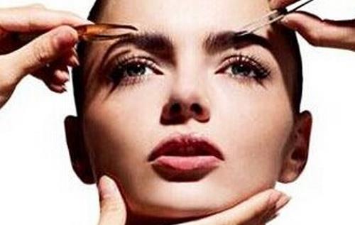 福州隆胸醫(yī)生排行榜震撼揭曉！這些醫(yī)生技術(shù)過硬，倍受信賴！