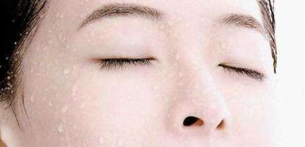 上海隆鼻醫(yī)師排行榜盤點！附手術費用表+戴傳昌醫(yī)生的成功案例分享