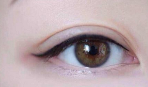 2023年全國十佳隆胸醫(yī)生盛行，讓你挺胸自信