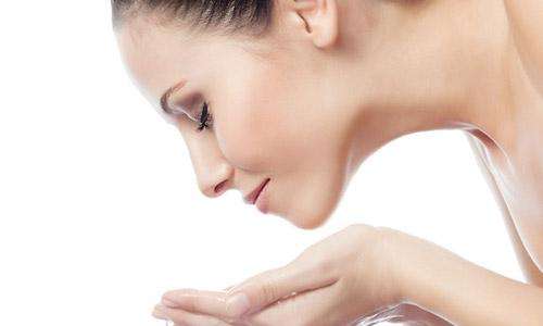 2023廣州鐳射激光祛頸紋正規(guī)醫(yī)生評(píng)價(jià)前十(郭棟、張志、王世虎在業(yè)內(nèi)領(lǐng)先同行)