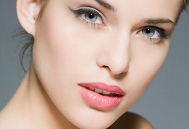 南京哪家醫(yī)院做去眼袋好？醫(yī)生經(jīng)驗豐富，效果顯著！