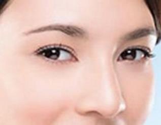 佛山豐胸醫(yī)生最新排名揭曉！搶先了解入選醫(yī)生，找到你理想中的專家