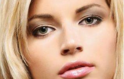 沈干醫(yī)生隆胸手術(shù)效果如何？在雙眼皮修復(fù)方面有經(jīng)驗嗎？南京附二院有接診嗎？