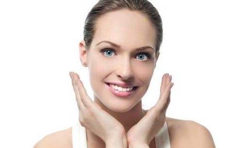 南京哪家醫(yī)院做假體隆胸最專業(yè)？