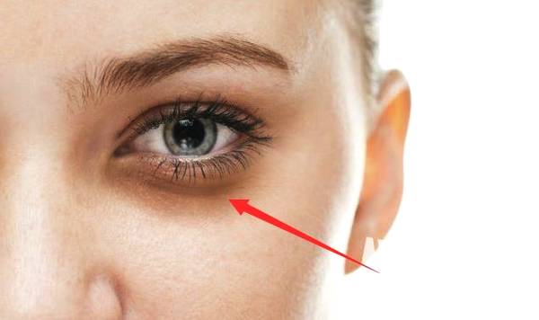 成都藝星周順波鼻部整形服務(wù)經(jīng)驗分享！案例X手術(shù)詳情大揭秘，看完驚艷不已