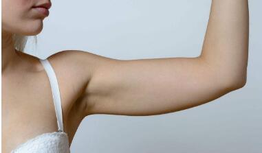 滕利神奇技術(shù)，讓你告別眼袋困擾！網(wǎng)友稱贊不絕，看看效果吧！