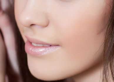 深圳眼袋手術(shù)哪家醫(yī)院好？推薦專業(yè)眼袋手術(shù)醫(yī)院