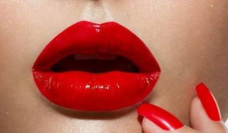 成都哪家醫(yī)院修復(fù)雙眼皮效果好？美杜莎電眼創(chuàng)始人個(gè)人資料有哪些？