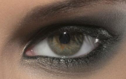 怎樣才能讓張姣姣擁有漂亮的雙眼皮？醫(yī)生的評價、推薦的醫(yī)院和參考價格上的建議