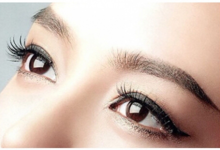 成都整形領(lǐng)域七位知名醫(yī)生閃耀排行榜，備受推崇的游曉波、李運(yùn)峰、姜宇祿等居前位置