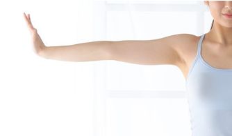 寧波高新區(qū)嘉萊美醫(yī)療美容診所的醫(yī)生團(tuán)隊具備何種資質(zhì)？