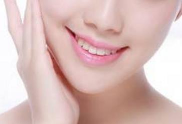 2023年，如何選擇余文林醫(yī)生進行鼻部整形手術？完善的坐診信息及價格參考