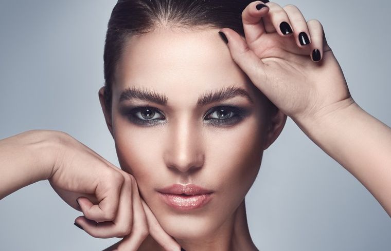 韓式隆鼻，煥顏妝點(diǎn)容顏，來一探究竟！