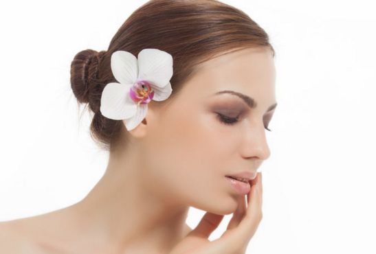 去除抬頭紋的四個(gè)簡(jiǎn)單小竅門(mén)，快來(lái)一起學(xué)吧