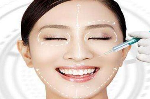 水光補水如何讓你的肌膚水潤年輕？解密補水秘籍！