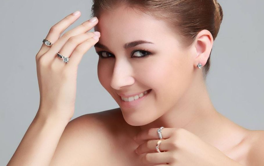 個人美容經(jīng)歷分享：煥然新生的彩光嫩膚