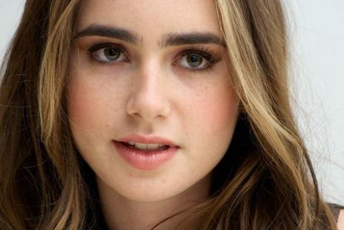 隆鼻術(shù)后如何恢復(fù)鼻子的形狀？