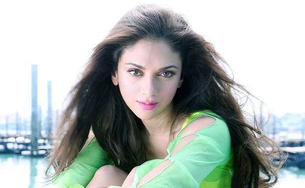 體脂移植隆胸手術：安全性、費用、須知全解析