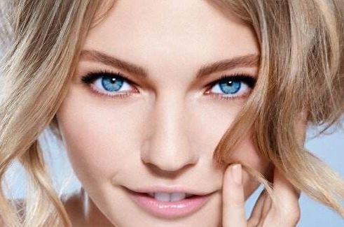 女性內(nèi)眼角加倍魅力，關(guān)鍵在于如何做！