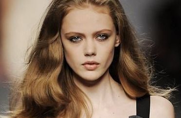 去除眼袋：手術(shù)對(duì)比與快速恢復(fù) 好方法揭秘