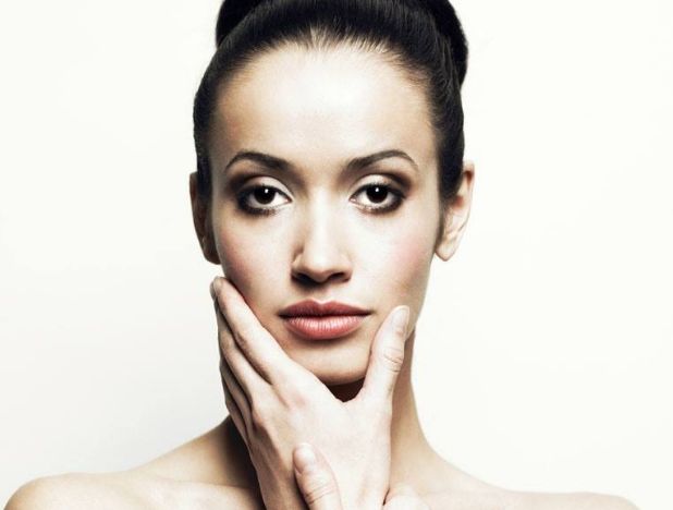 雙眼皮手術(shù)：埋線VS全切VS三點(diǎn)定位，如何選擇？ 探尋最適合你的方案！