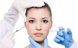 神奇去眼袋方法，用一個秘密武器就搞定