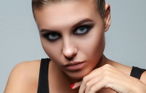 百變妙招，安全美白牙齒，快速擺脫大黃牙