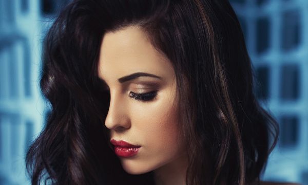 如何正確拆除埋線雙眼皮的線