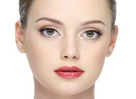 注射透明質(zhì)酸進(jìn)行隆鼻是否安全可靠