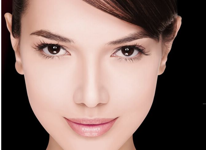 當耳朵出現(xiàn)缺損，如何進行再造手術(shù)？