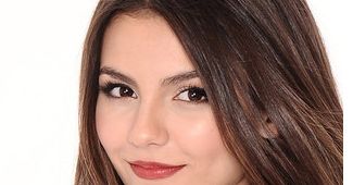 女性朋友們需了解，處女膜修復(fù)手術(shù)的適用條件與風(fēng)險(xiǎn)因素