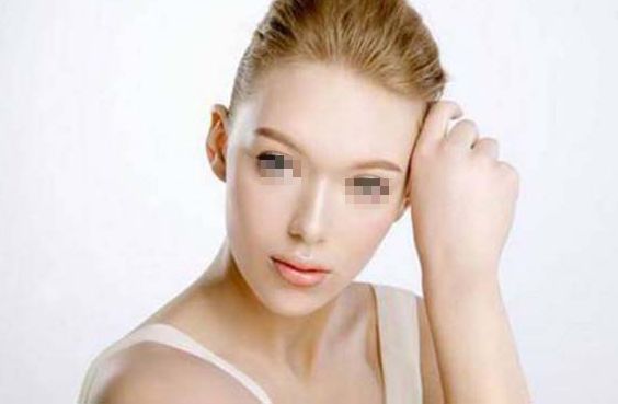 南京隆鼻手術(shù)的價格與注意事項