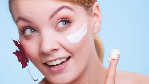 如何有效去除痘印，找回自信