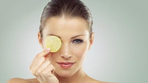 消除黑眼圈的高效方法大揭秘！