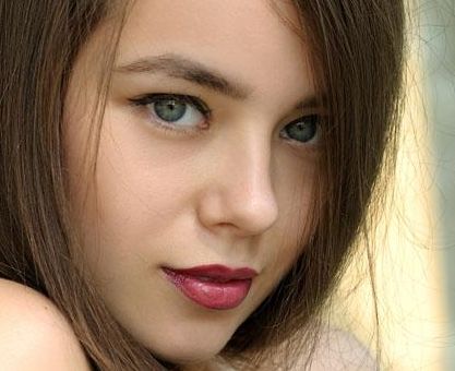 俄羅斯模特Valeria Lukyanova整容后的身材曝光，太驚艷了！