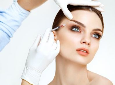 沈陽知名美容外科名醫(yī)王松：隆鼻、拉皮、隆胸技術(shù)精湛