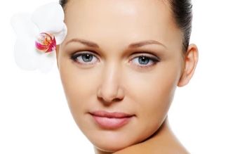 假體隆胸術(shù)后護(hù)理指南：14 個至關(guān)重要的注意事項(xiàng)