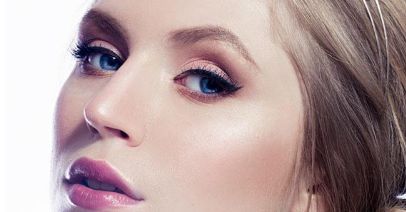 王佳琦豐盈雙眼皮風格剖析，整形專家成功案例揭秘！