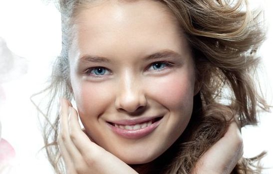 南陽市中心醫(yī)院整形科負責人是誰？黃立新深耕學術(shù)，潛心整形領(lǐng)域