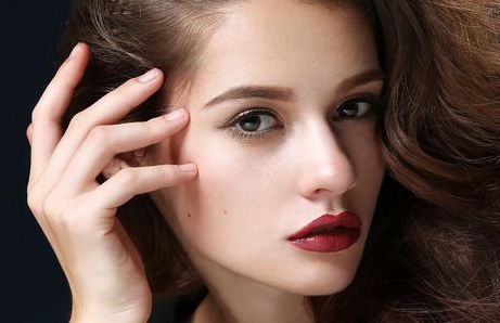 解決眼袋問題，選擇哪家醫(yī)院技術(shù)可靠